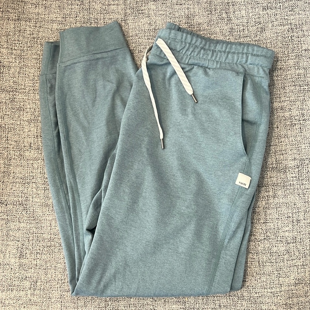 Vuori performance jogger - size small, heather